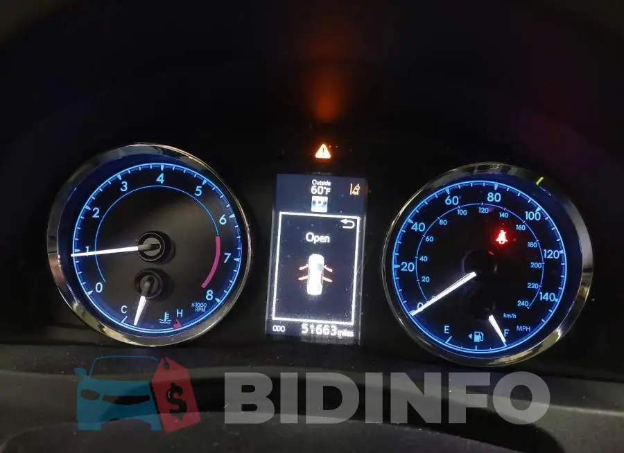 2T1BURHEXJC117593 Photo# 7