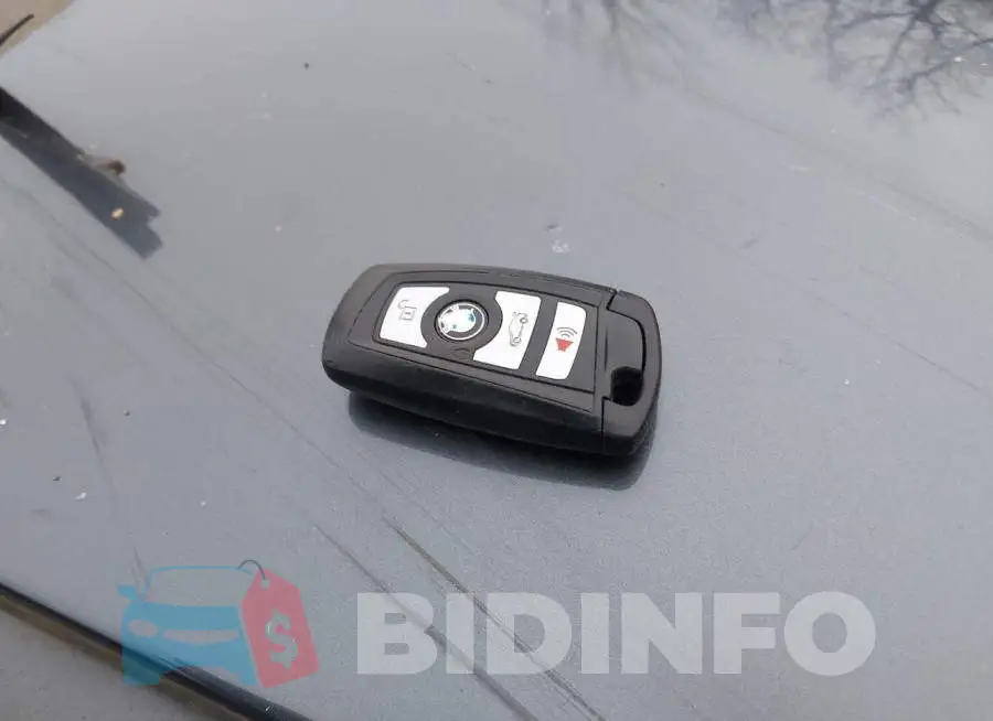 WBA8E5G54GNT40202 Photo# 11