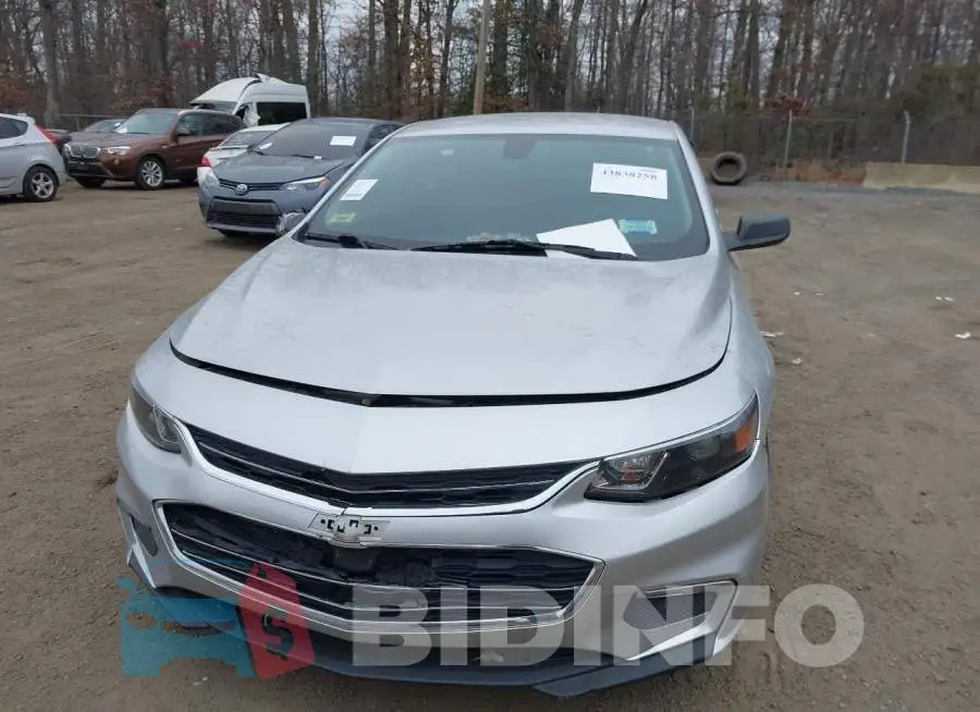 1G1ZB5ST1JF112657 Photo# 6