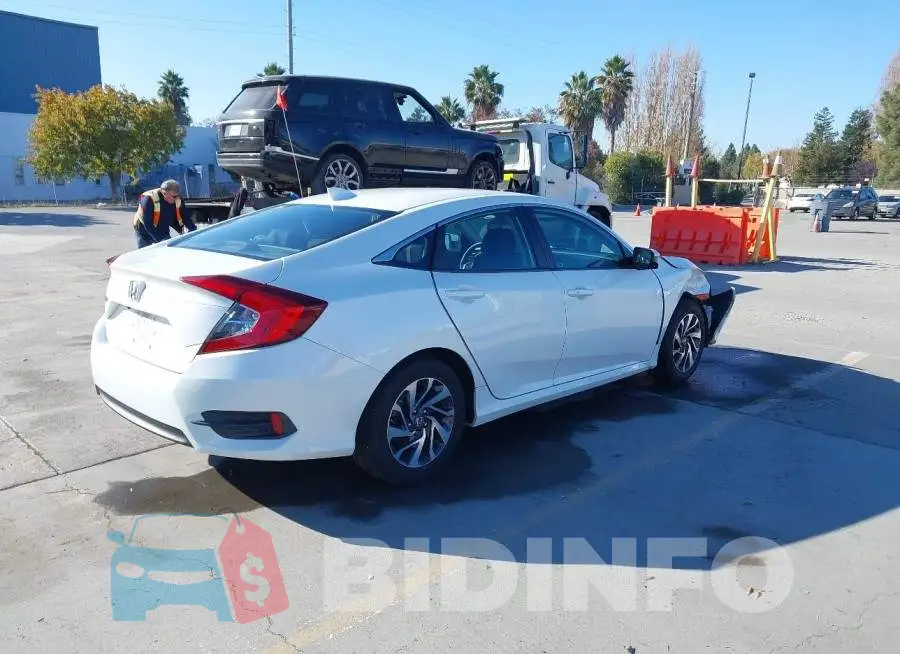 19XFC2F71HE227265 Photo# 4