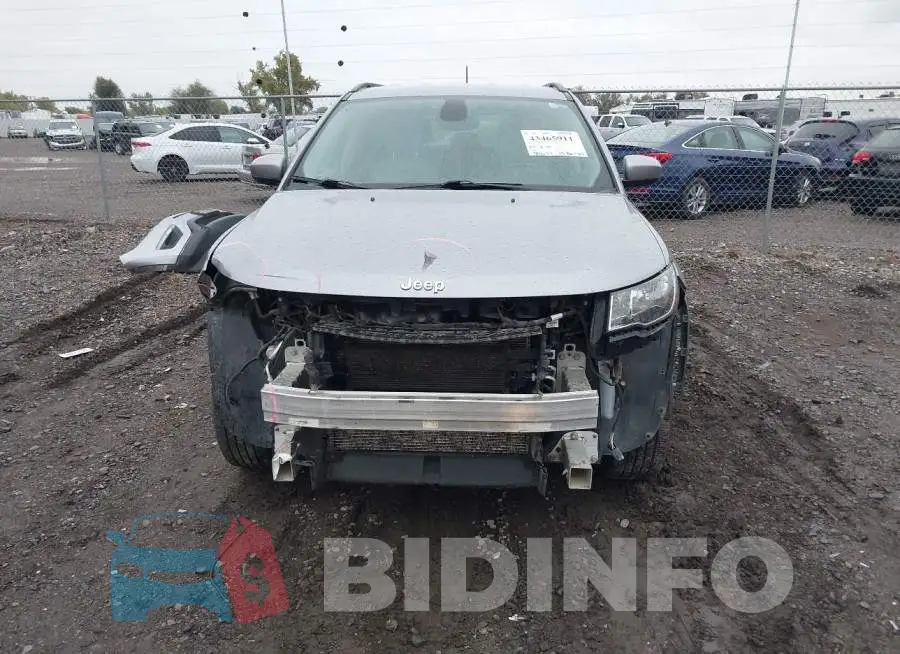 3C4NJDBBXJT350152 Photo# 13