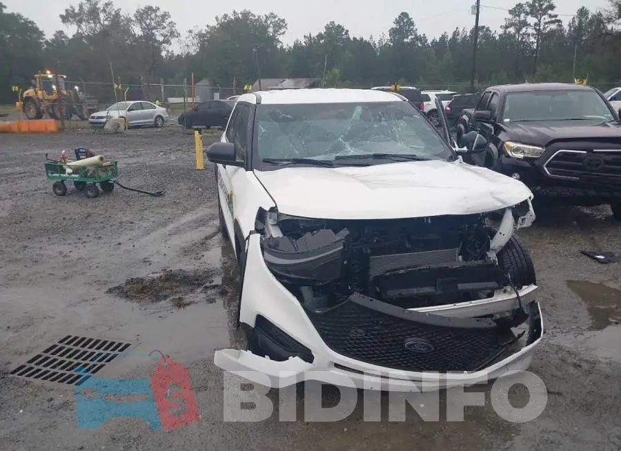 1FM5K8AB5RGA67935 Photo# 6