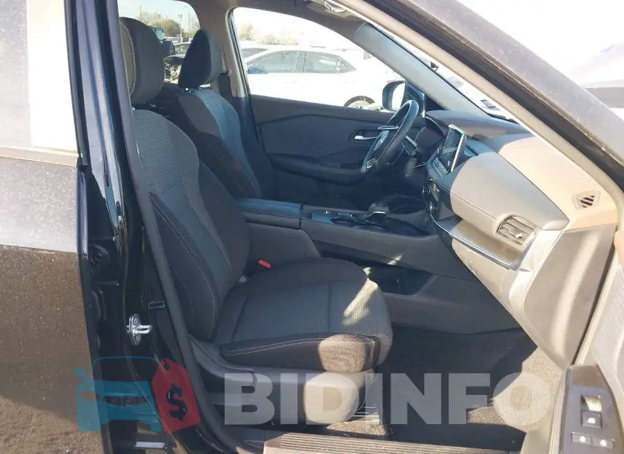 5N1BT3BA8PC789946 Photo# 5