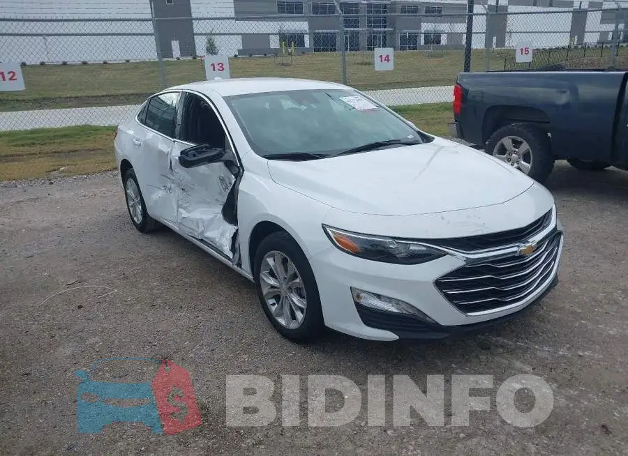 1G1ZD5ST0RF117712 Photo# 1