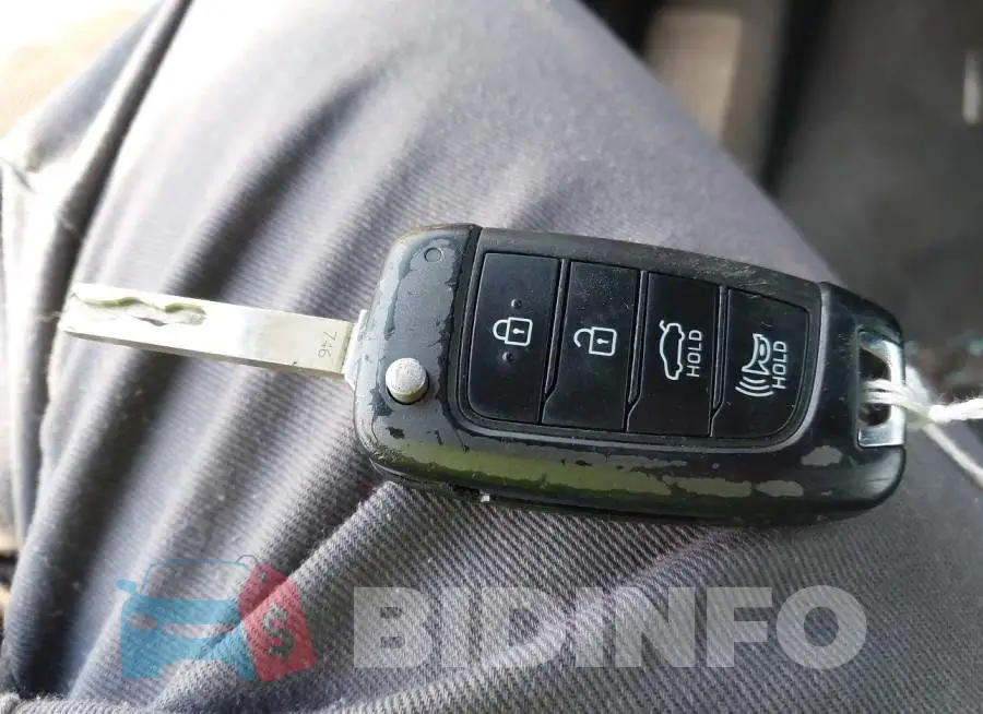 3KPC24A67ME137208 Photo# 11