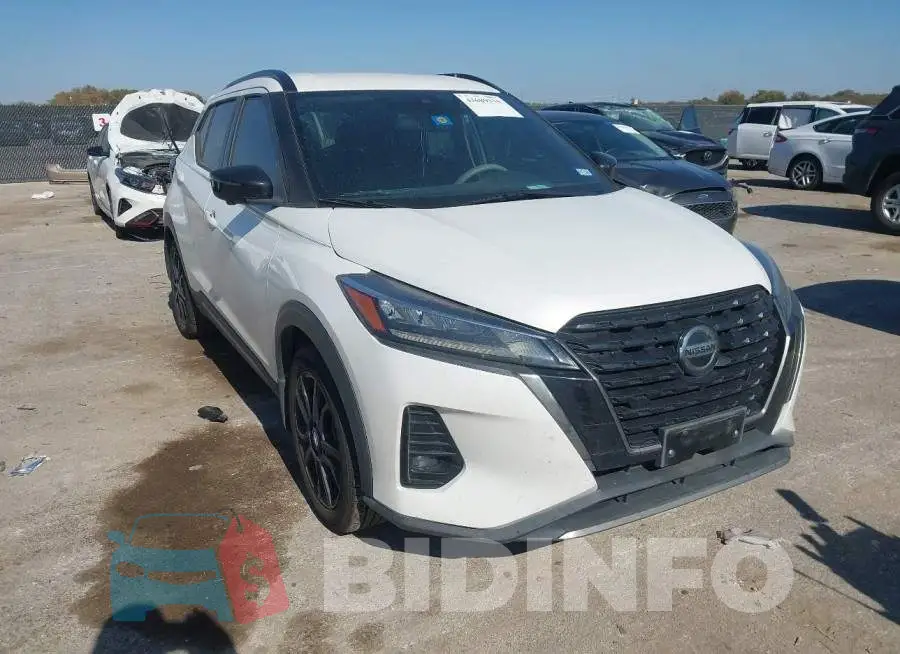 3N1CP5DVXML515532 Photo# 1
