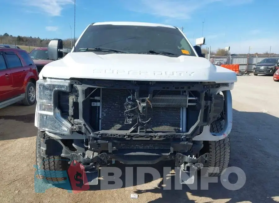1FT8W3BN6NEE57157 Photo# 13