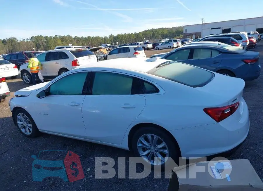 1G1ZD5ST2SF147218 Photo# 14