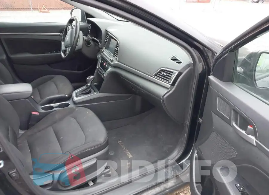 5NPD84LF2HH193316 Photo# 5
