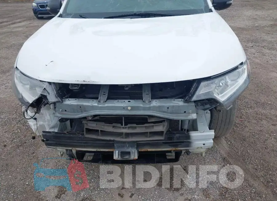 JA4AD3A34JZ033187 Photo# 6