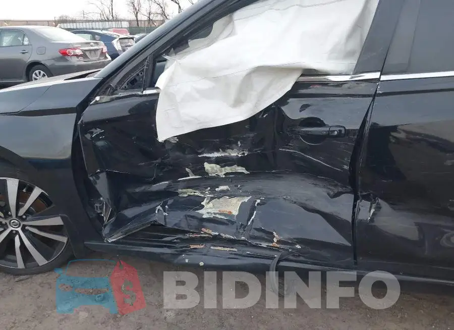 1N4BL4CWXKN320249 Photo# 6