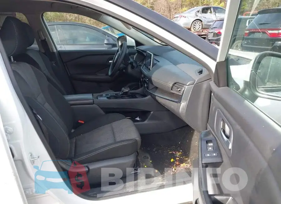 5N1BT3BA2RC683169 Photo# 5
