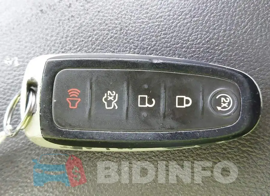 1FMCU9J90GUA82829 Photo# 11