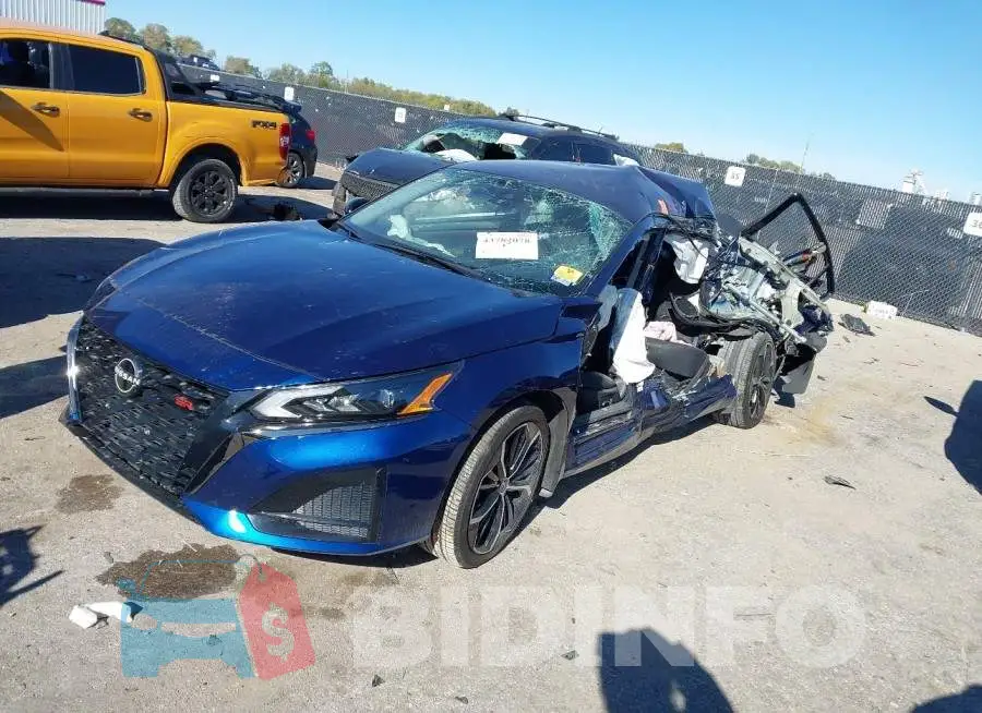 1N4BL4CV2PN408887 Photo# 2