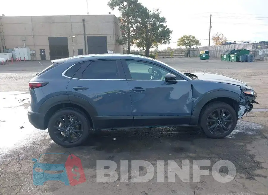 3MVDMBCM6SM851945 Photo# 14
