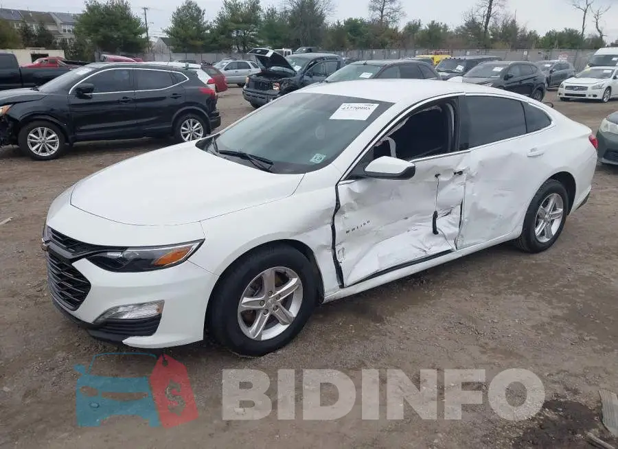 1G1ZD5ST8RF130451 Photo# 2