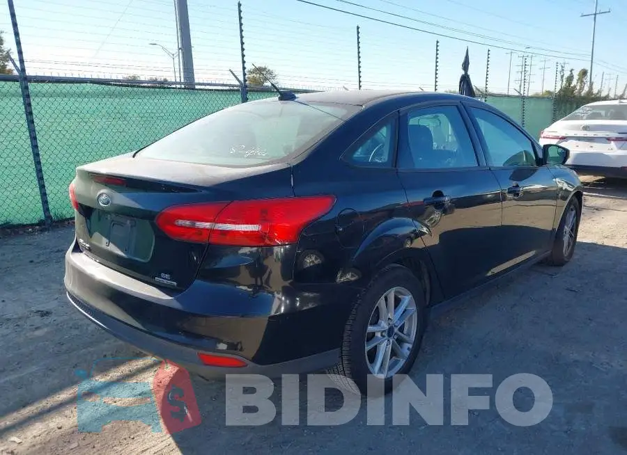1FADP3F26GL338525 Photo# 4