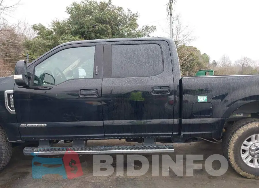 1FT7W2BT9JEB43369 Photo# 14