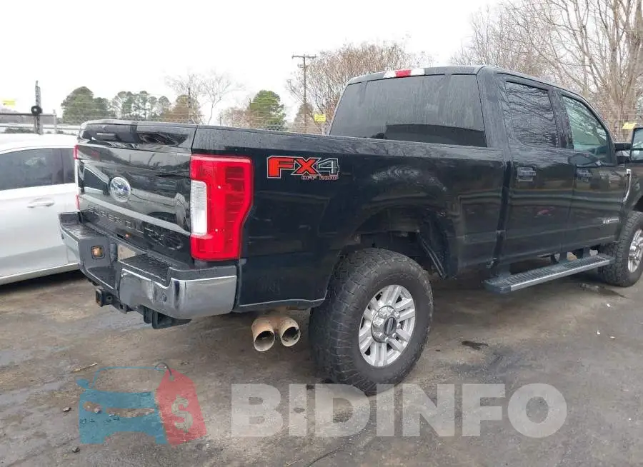 1FT7W2BT9JEB43369 Photo# 4