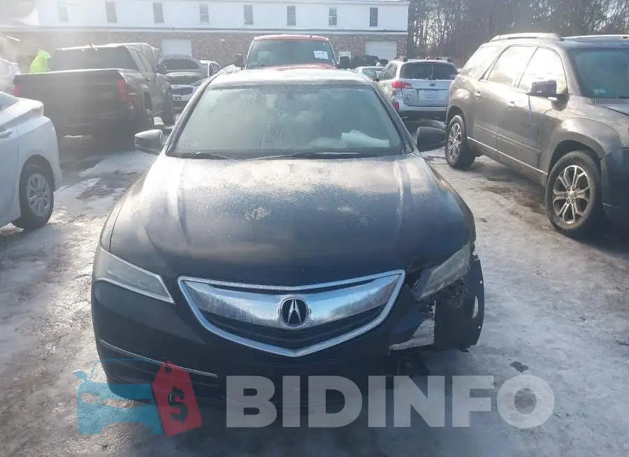 19UUB1F38GA002054 Photo# 12