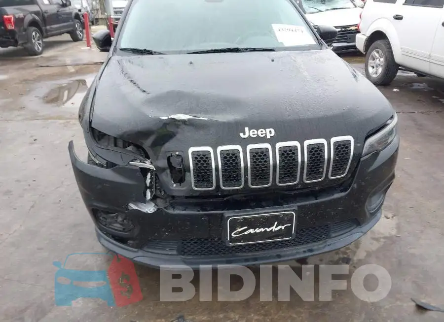 1C4PJLCB1KD203744 Photo# 17