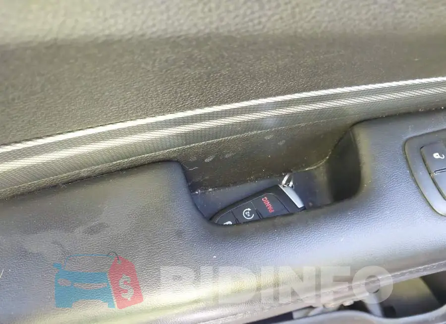 1C4RDJDG1KC853226 Photo# 11