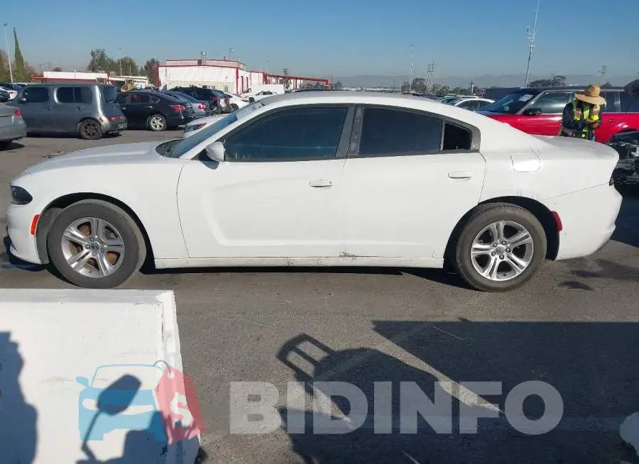 2C3CDXBG4KH737807 Photo# 14