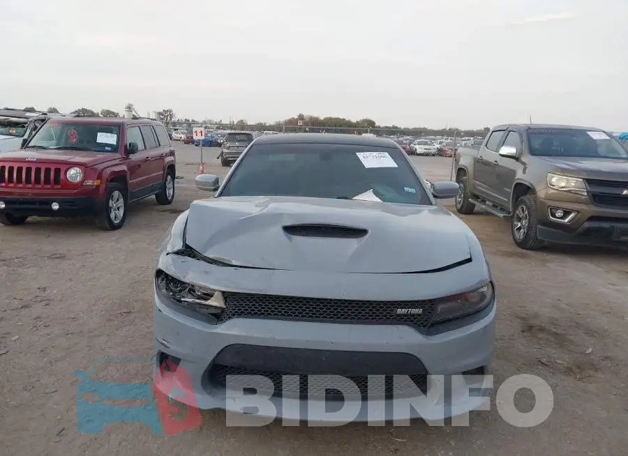 2C3CDXCTXMH569721 Photo# 12