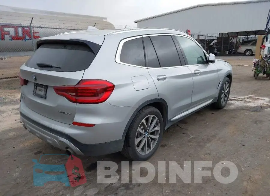 5UXTR7C53KLR51831 Photo# 4