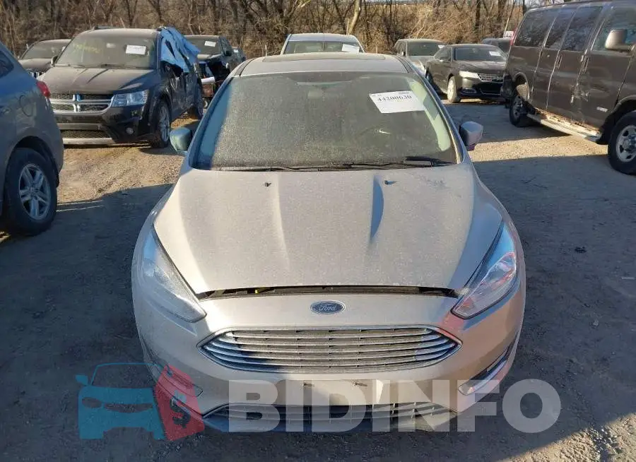1FADP3N22HL252244 Photo# 12