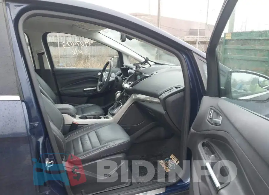 1FADP5CU6GL116049 Photo# 5