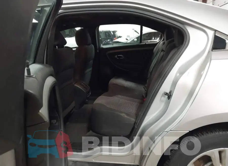 1FAHP2E81GG146617 Photo# 8