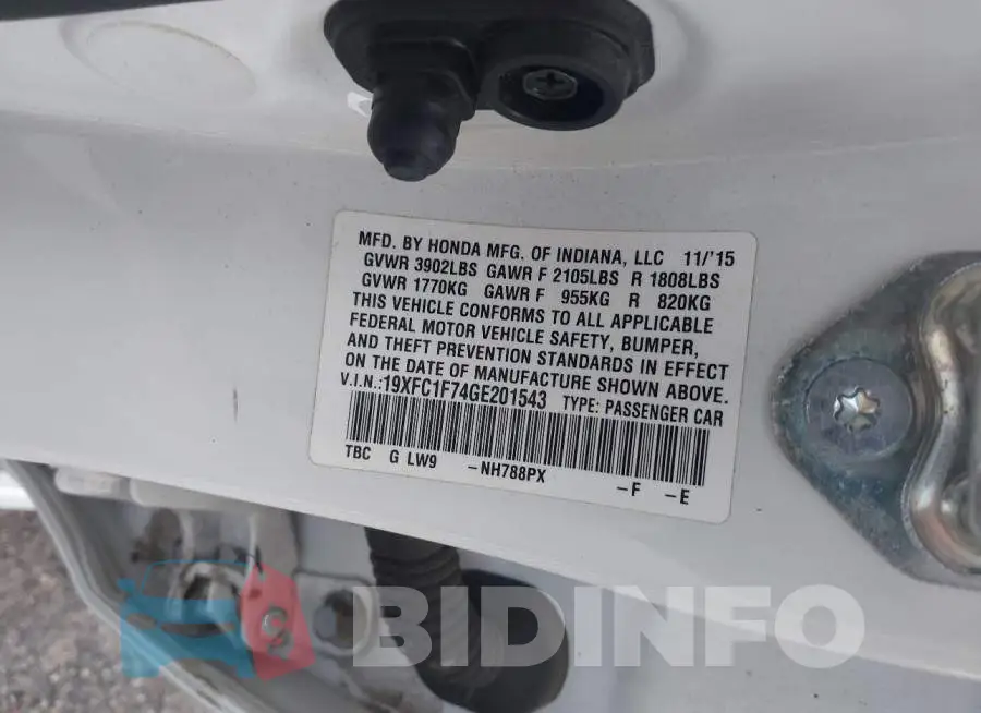 19XFC1F74GE201543 Photo# 9