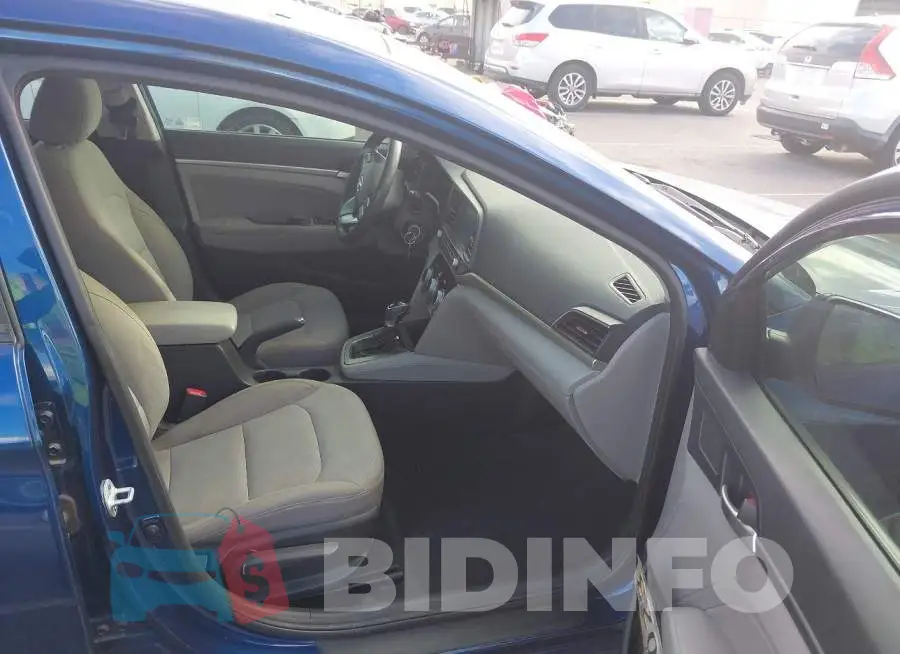5NPD84LFXKH413227 Photo# 5