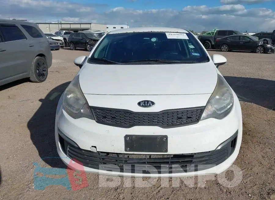 KNADM4A34G6578015 Photo# 6