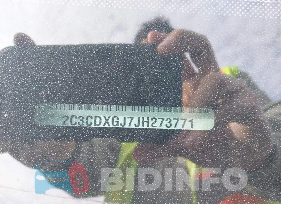 2C3CDXGJ7JH273771 Photo# 9