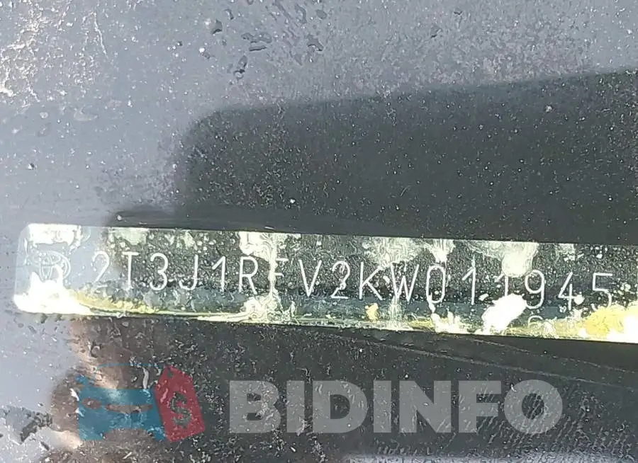 2T3J1RFV2KW011945 Photo# 9