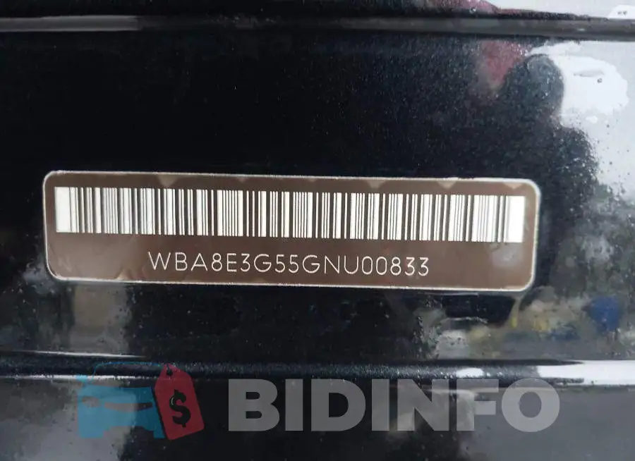 WBA8E3G55GNU00833 Photo# 9