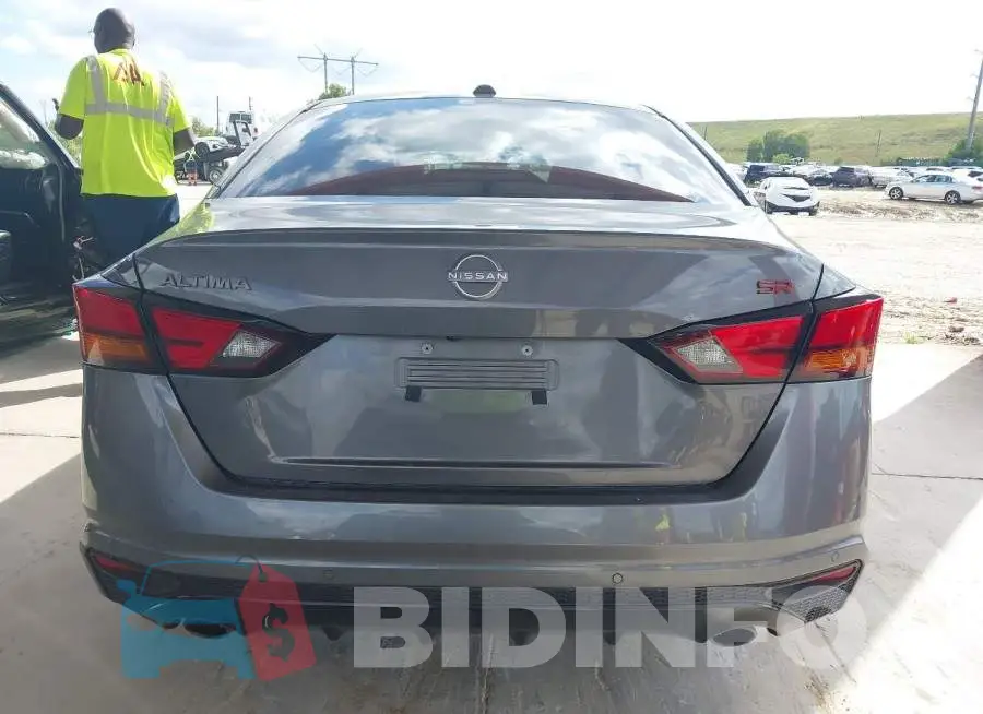 1N4BL4CV8RN306514 Photo# 17