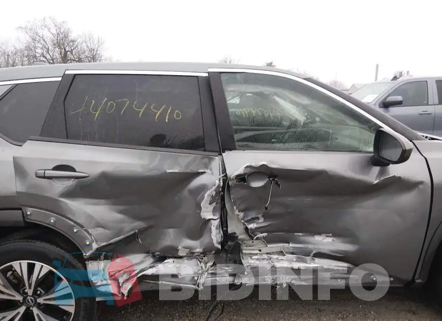 5N1BT3BA9PC799966 Photo# 18