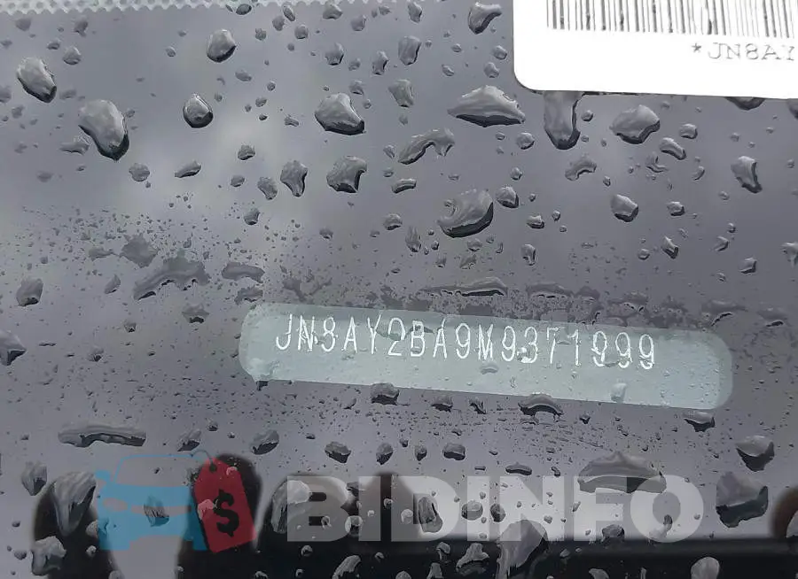 JN8AY2BA9M9371999 Photo# 9
