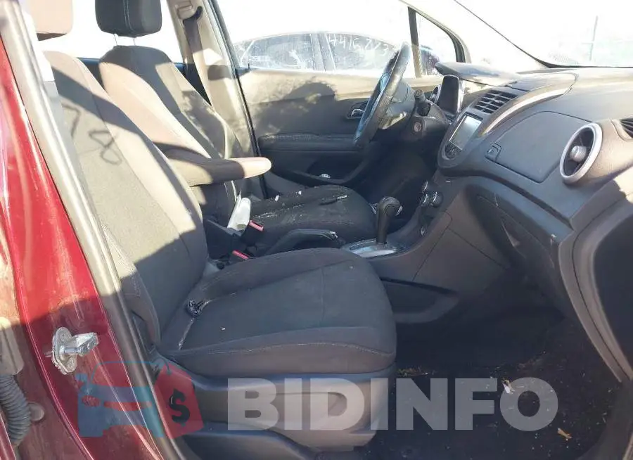 3GNCJNSB5GL276944 Photo# 5