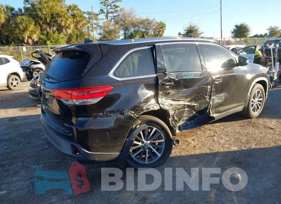 5TDJZRFHXKS617837 Photo# 4