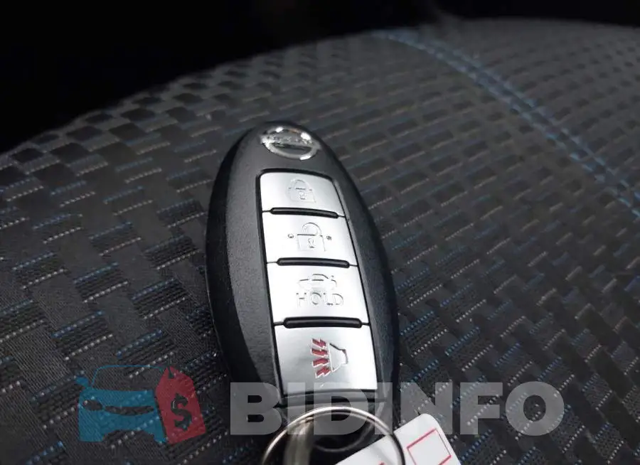 3N1CB7AP9JY210635 Photo# 11