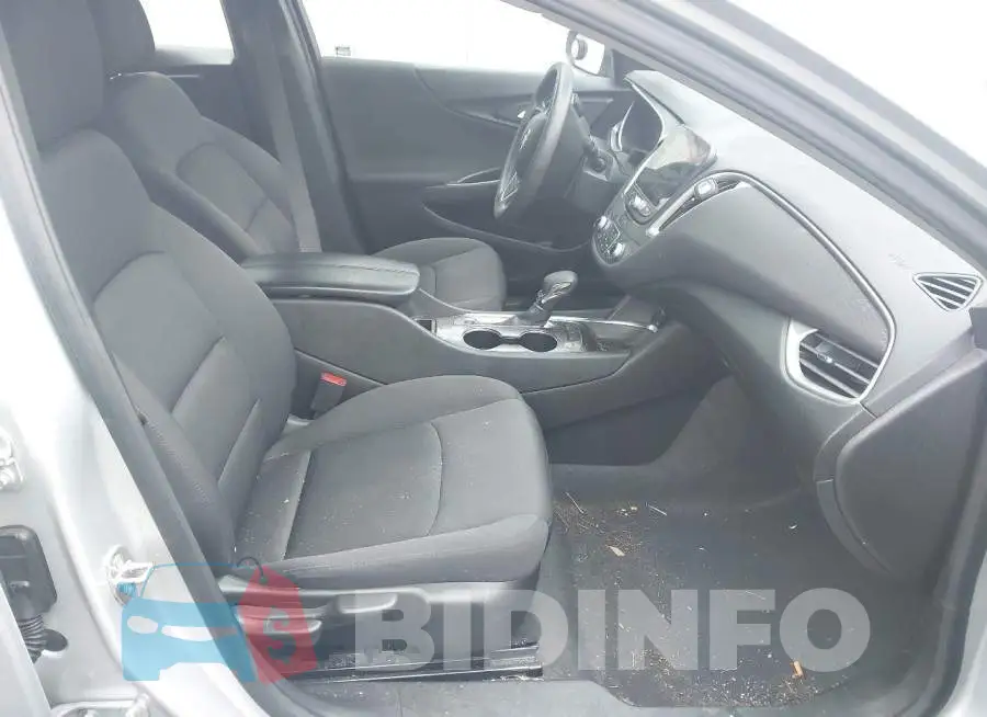1G1ZD5ST6NF142172 Photo# 5