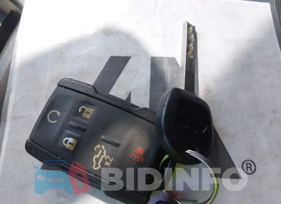 1GCPWBEH3LZ187144 Photo# 11