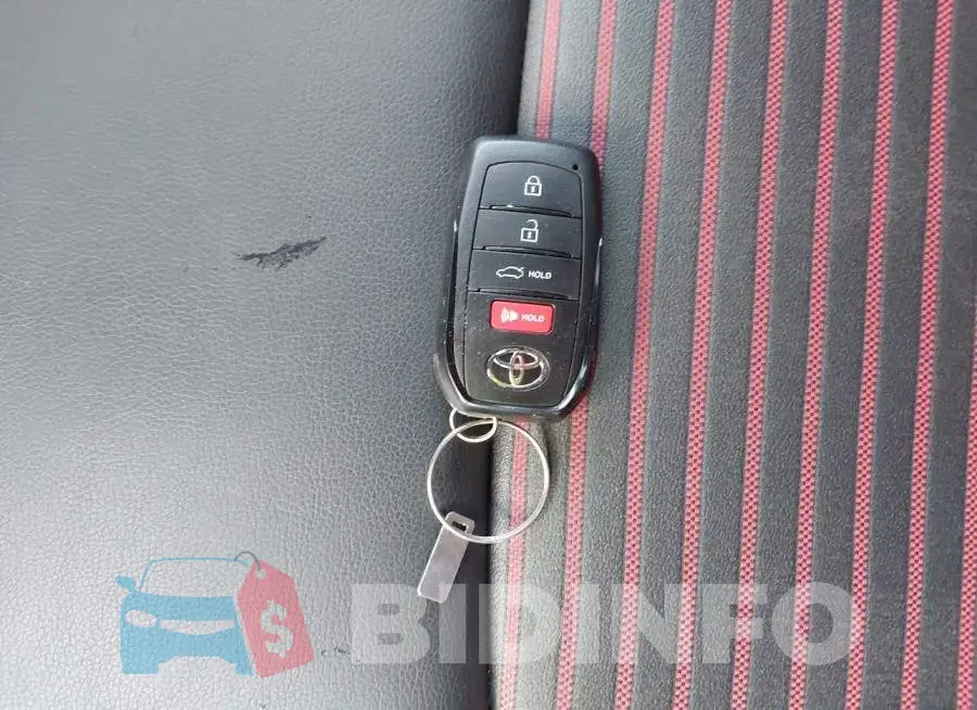 5YFT4MCE7RP179723 Photo# 11