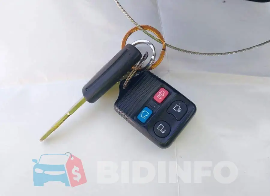1FADP3K25GL345181 Photo# 11