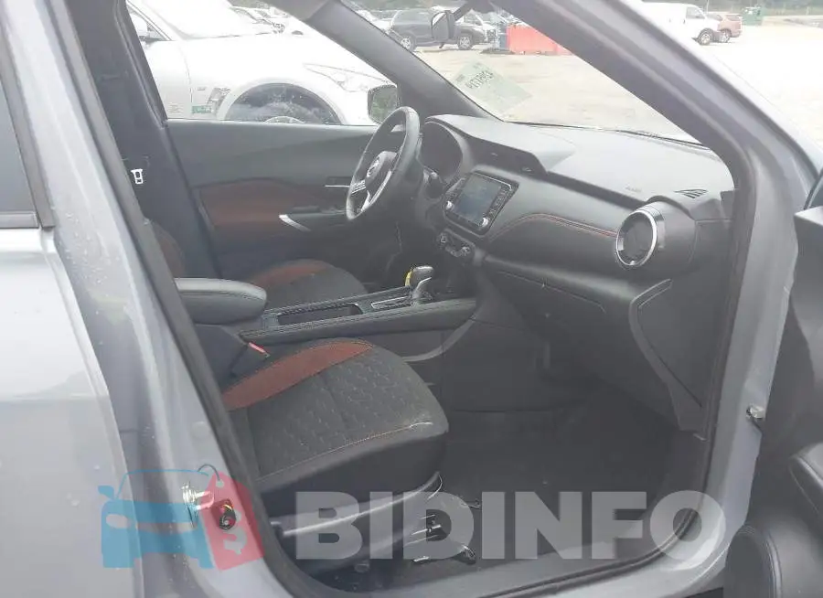 3N1CP5DV7NL501931 Photo# 5