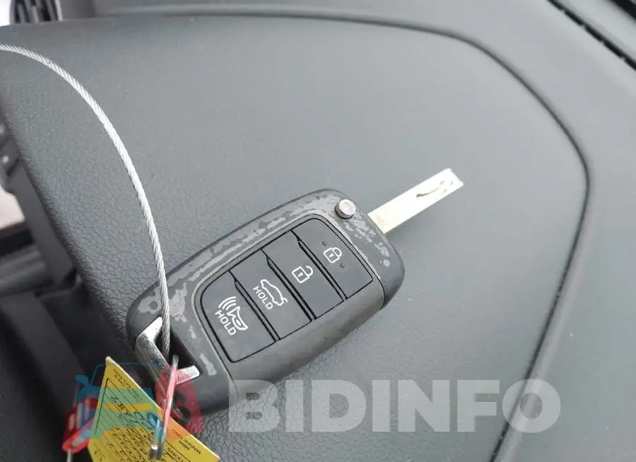 3KPC24A67NE163003 Photo# 11